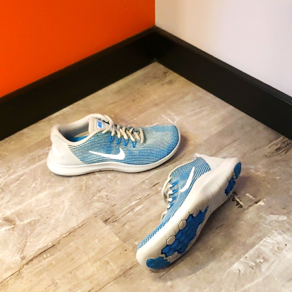 Nike Womens Running Shoes Flex RN 2018 Blue White 6.5 6 1/2